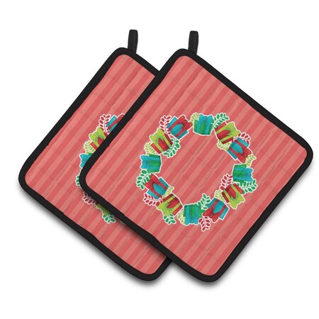 Carolines Treasures Christmas Wreath Presents Pair of Pot Holders BB6976PTHD